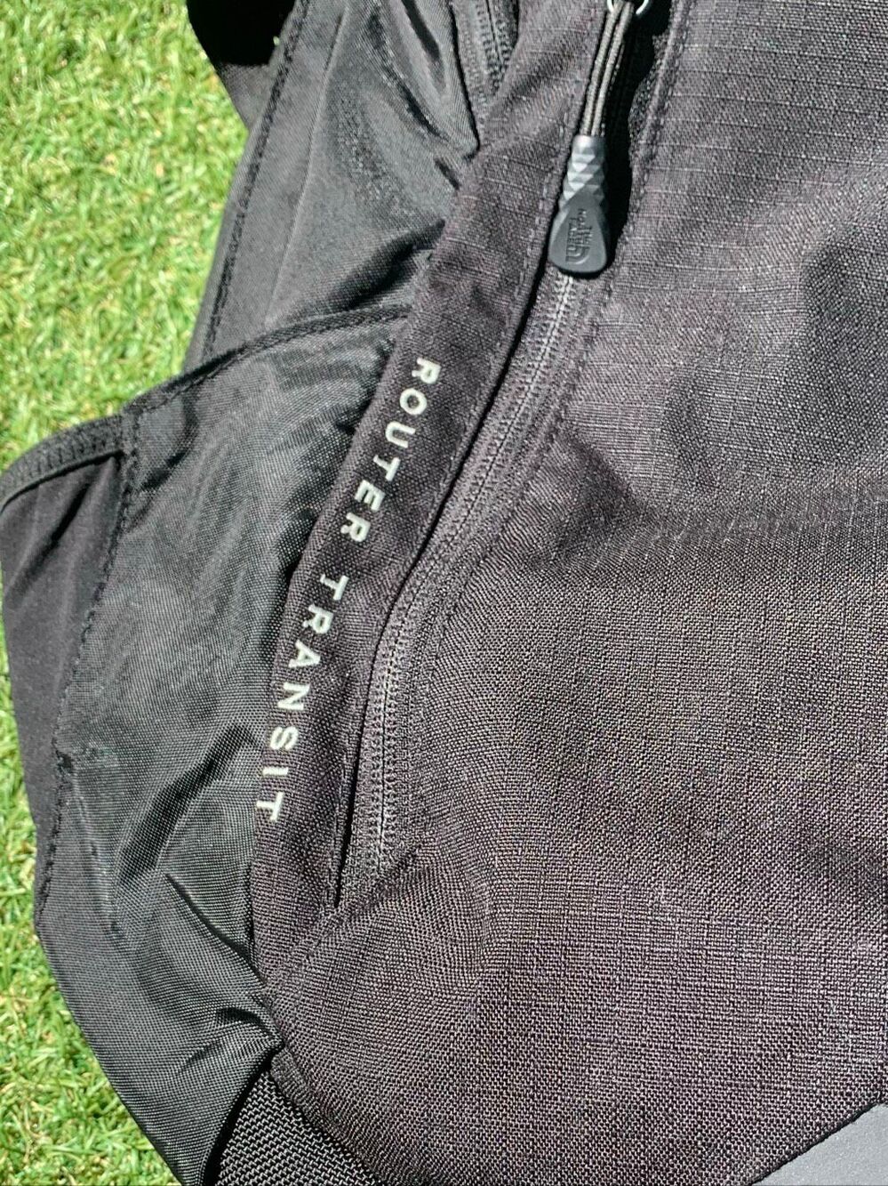THE NORTH FACE Router Transit black School Work HIKE DAY Backpack Bag - Picture 6 of 12